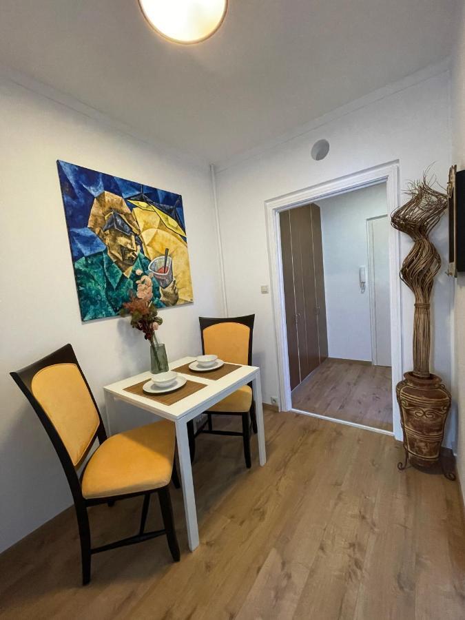 Le Petit Leisure Appartamento Budapest Esterno foto